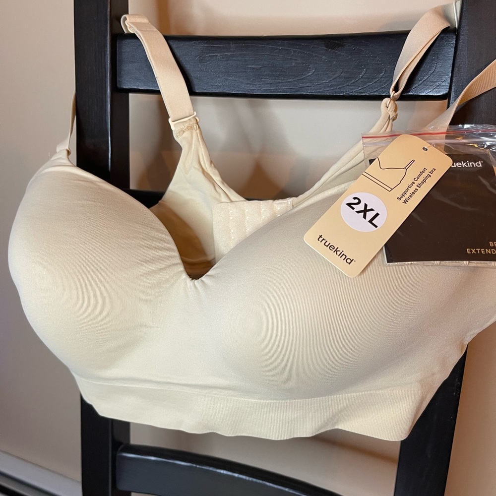 Cream Seamless Molded Cup Bra